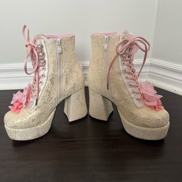 SECRET GARDENS LACE BOOTIES
SUGAR THRILLZ coquette floral goth Fairycore 7 - Picture 7 of 13